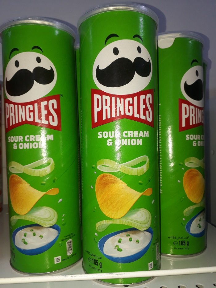 PRIANGLES-SOUR CREAM